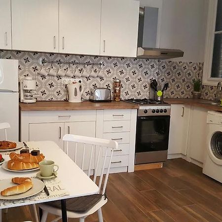 Hello Tourist Flat Apartment Budapest Bagian luar foto